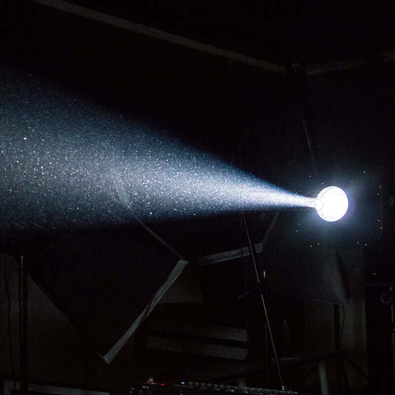 SHEHDS Flightcase with 230W Follow Spotlight Bar